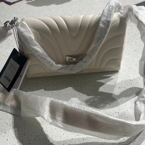 BRAND NEW Givenchy 4G soft leather bag with strap